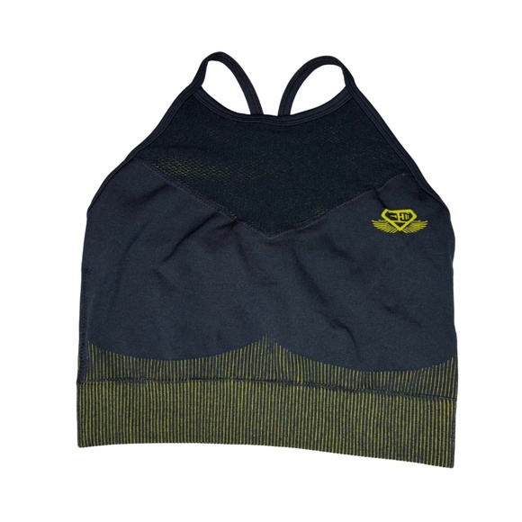 Engineered Life Activewear Set - Picture 2 of 8